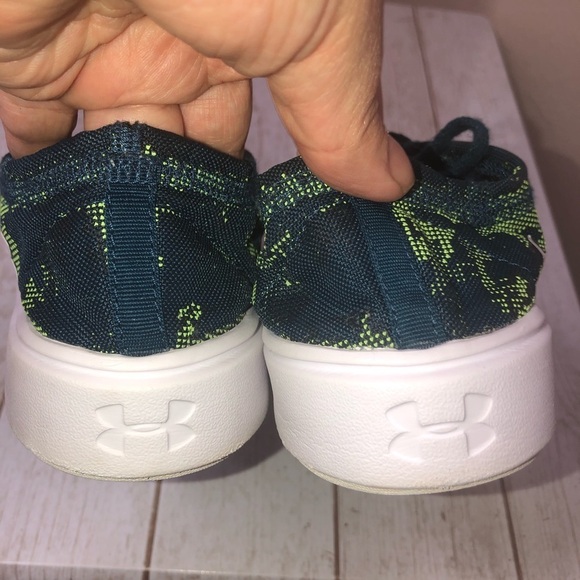 UNDER ARMOUR Kick It 2 Low Utility GS Sneaker Sz 7.5 - Picture 13 of 14